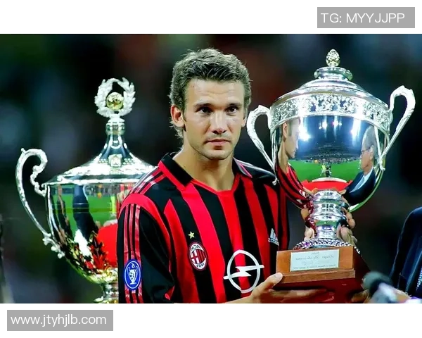 足球历史上第一位传奇9号球星的崛起与辉煌：从草根到世界之巅